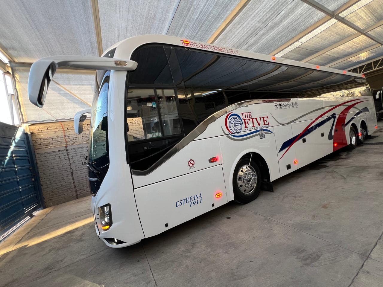 Autobús ejecutivo The Five Gran Turismo